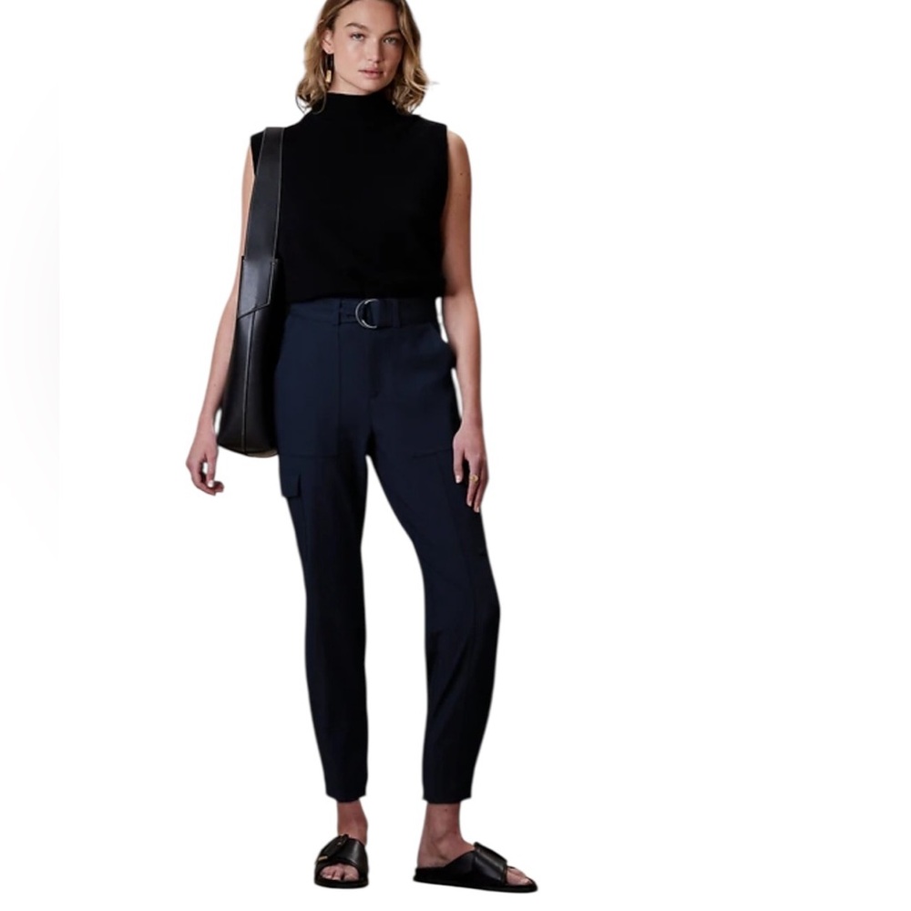 Banana Republic BR Slim Refined Navy Blue Tapered Cargo Dress Pants size 4 LONG